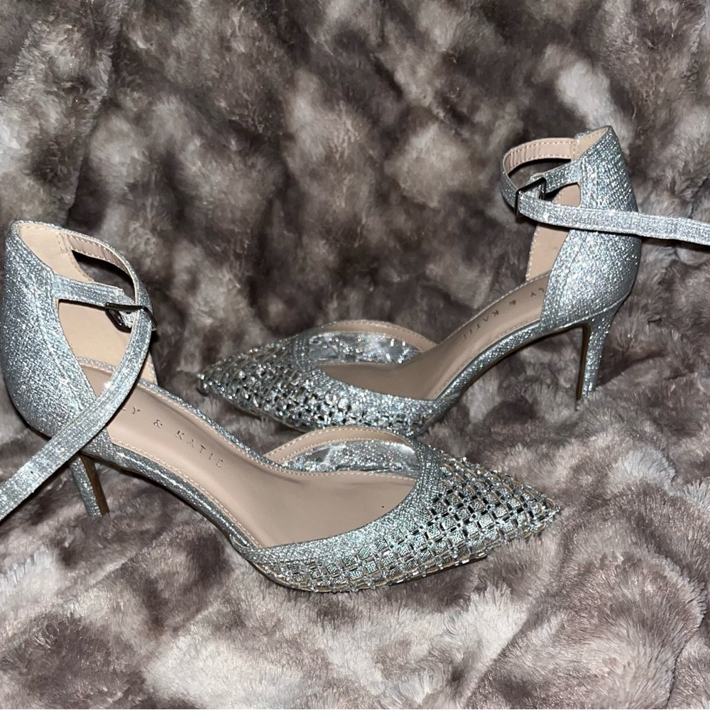 Kelly & Katie Bayae Pump